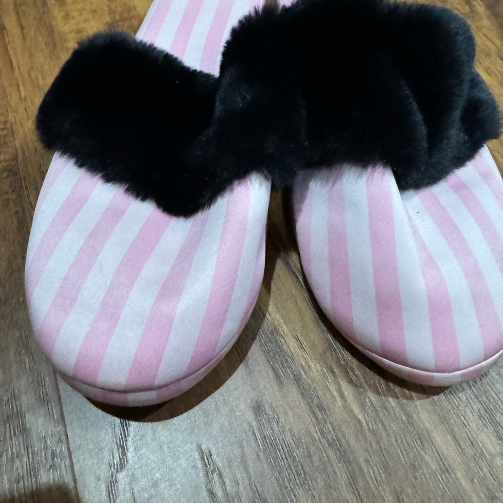 Victoria's Secret Pink and Black Striped Slippers - Picture 3 of 5